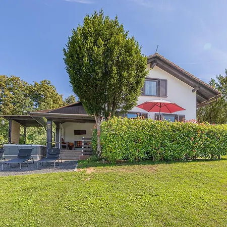 Apartman House Vilana- Jacuzzi Garden & Bbq - Happy