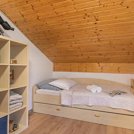Apartamento House Vilana- Jacuzzi Garden & Bbq - Happy *